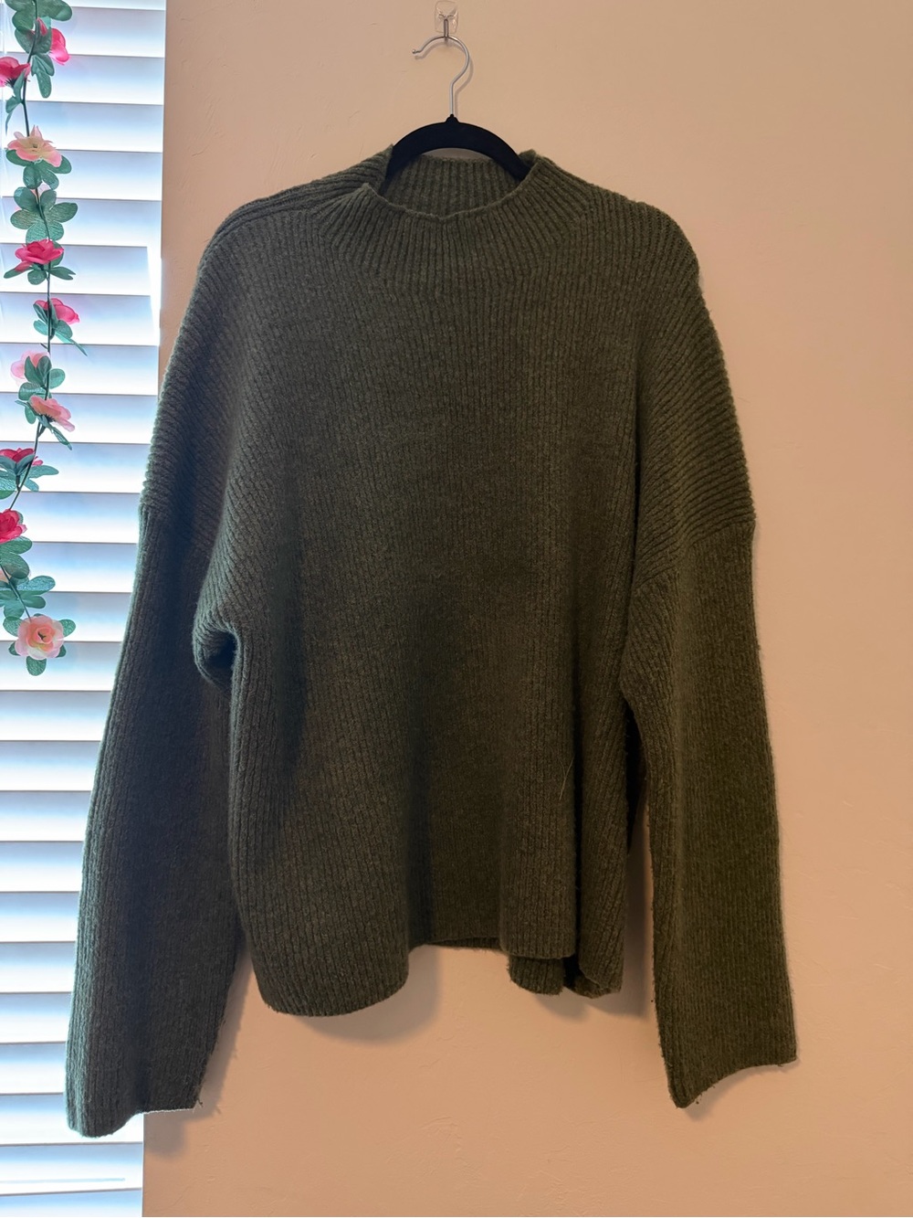 Abercrombie & Fitch Olive Green Crewneck Turtleneck Sweater